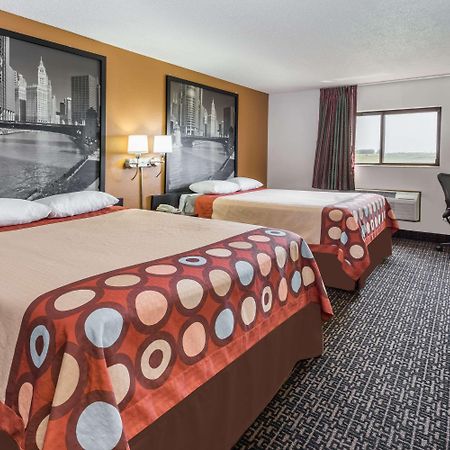 Super 8 By Wyndham Dixon Motel Ngoại thất bức ảnh