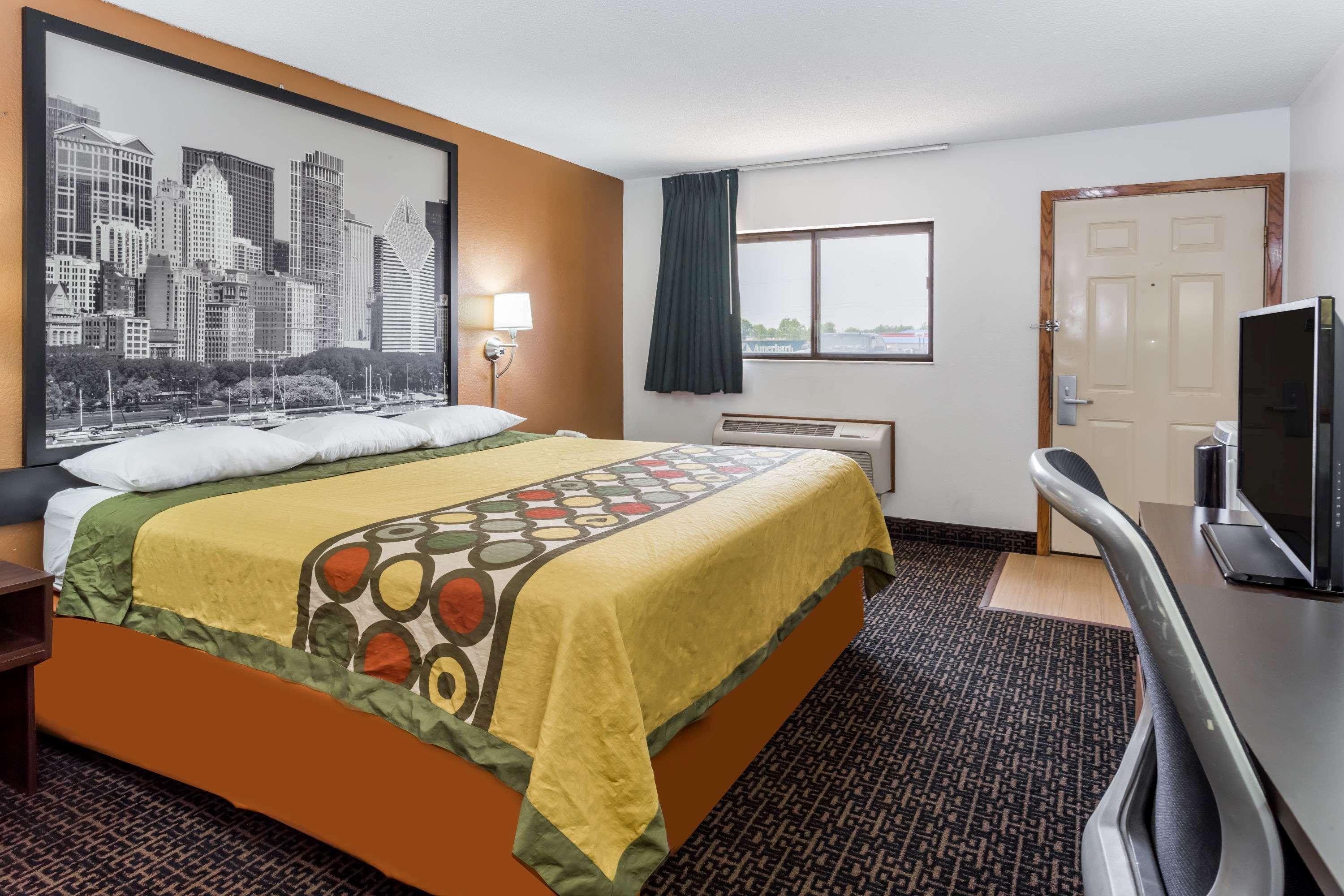 Super 8 By Wyndham Dixon Motel Ngoại thất bức ảnh